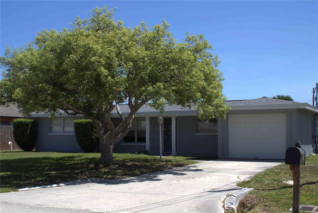 3219 CAMBRIDGE DRIVE