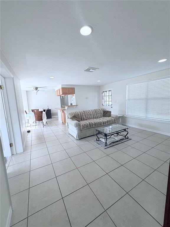 3219 CAMBRIDGE DRIVE