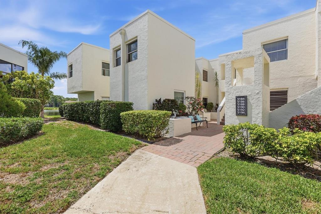5194 MARSH FIELD LANE UNIT 96