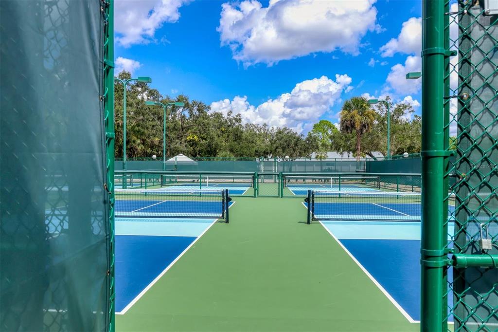 5194 MARSH FIELD LANE UNIT 96