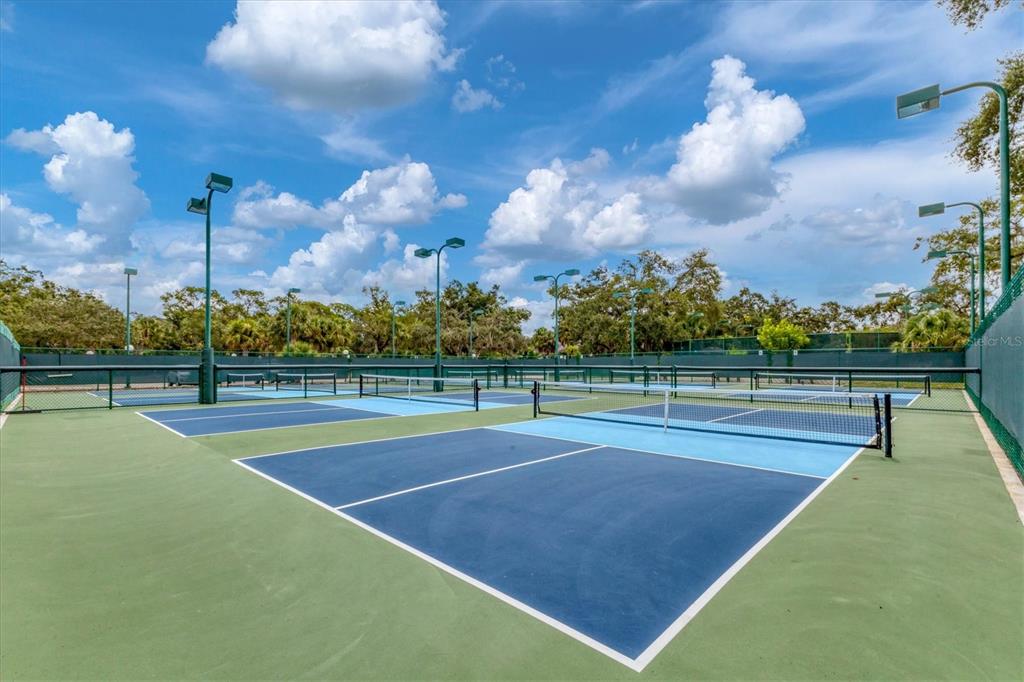 5194 MARSH FIELD LANE UNIT 96