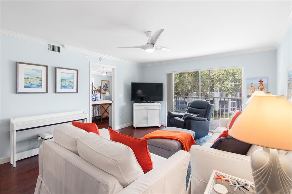 9320 CLUBSIDE CIRCLE UNIT 2201