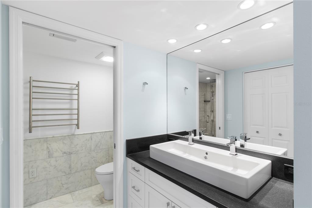 9320 CLUBSIDE CIRCLE UNIT 2201