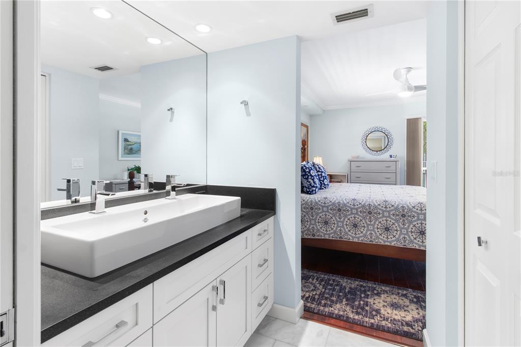 9320 CLUBSIDE CIRCLE UNIT 2201