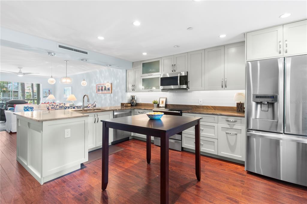 9320 CLUBSIDE CIRCLE UNIT 2201