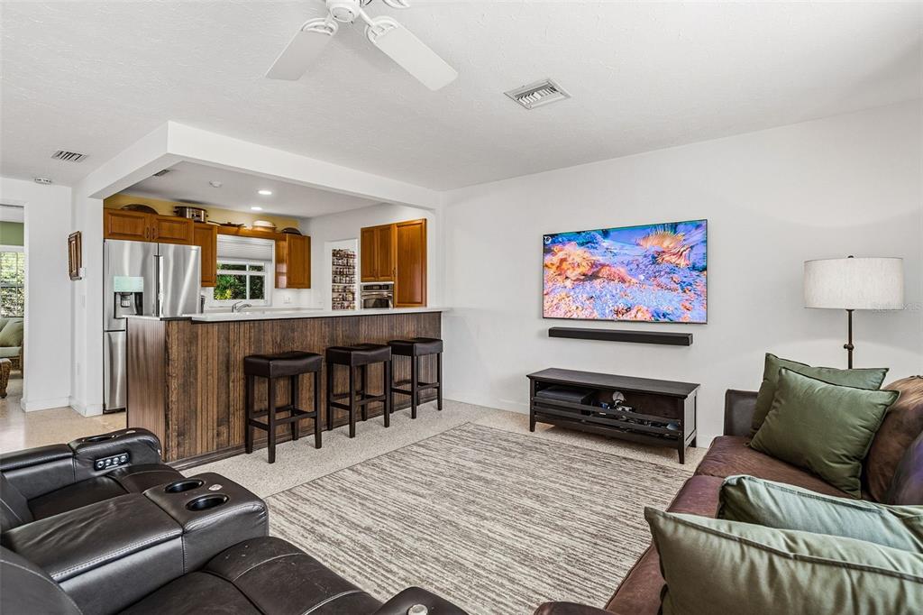 2747 JEFFERSON CIRCLE