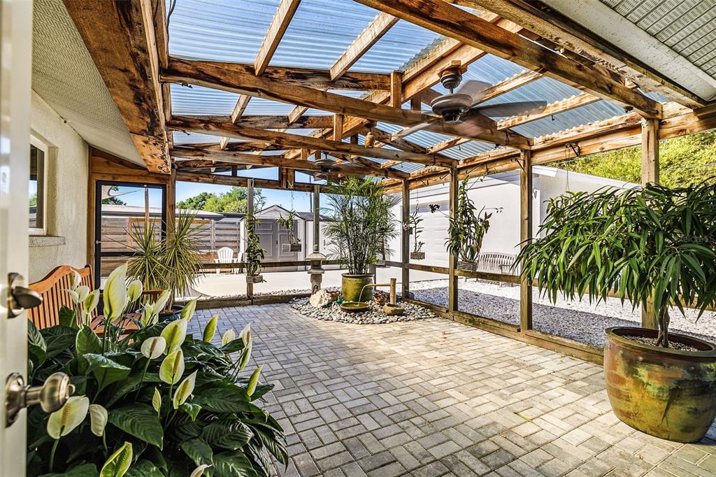 2747 JEFFERSON CIRCLE