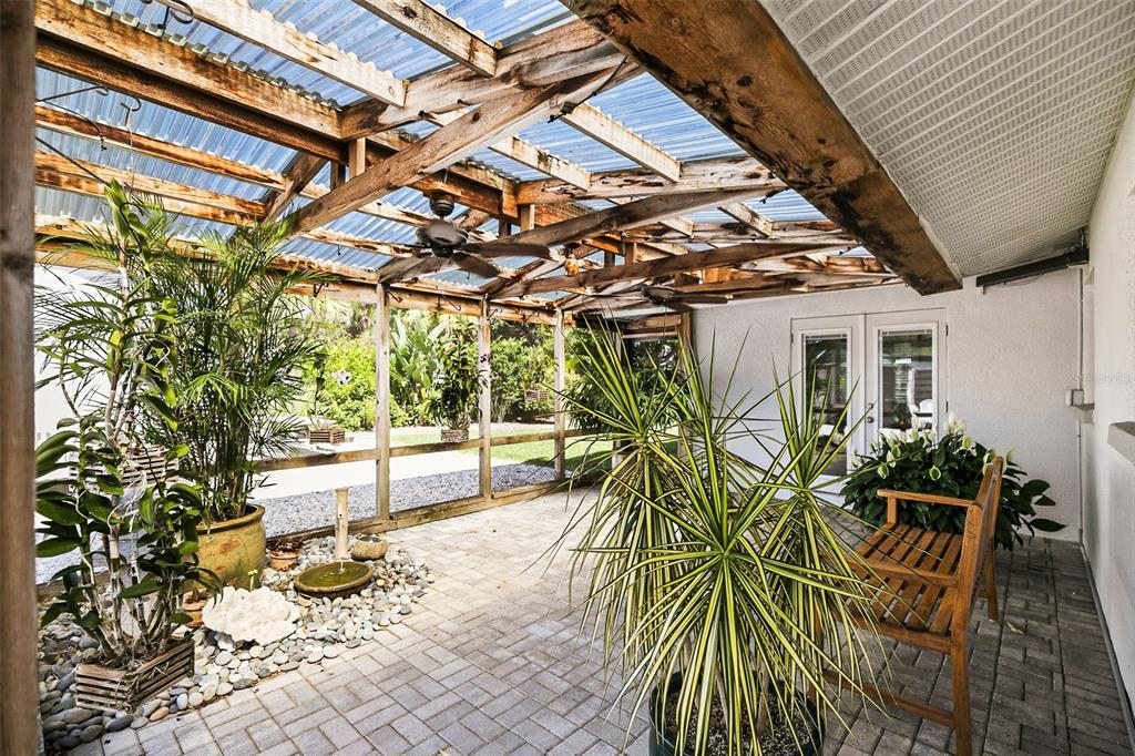 2747 JEFFERSON CIRCLE
