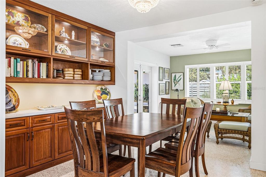 2747 JEFFERSON CIRCLE