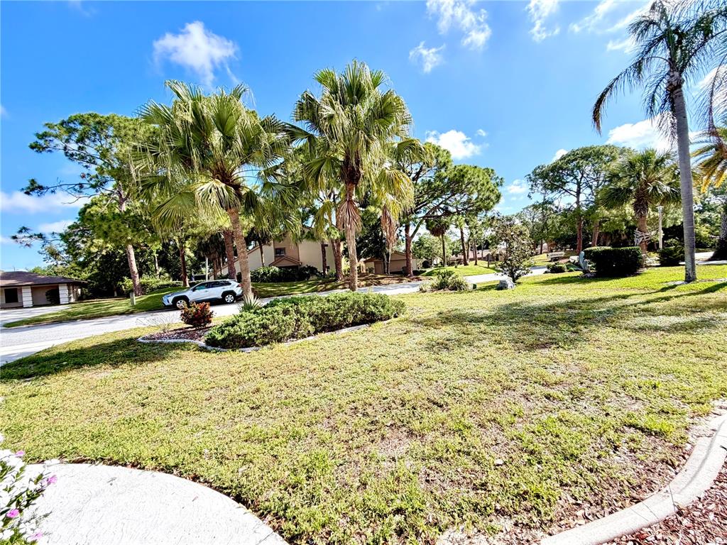 4892 GREENCROFT ROAD