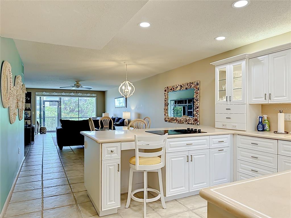 1515 PELICAN POINT DRIVE UNIT 