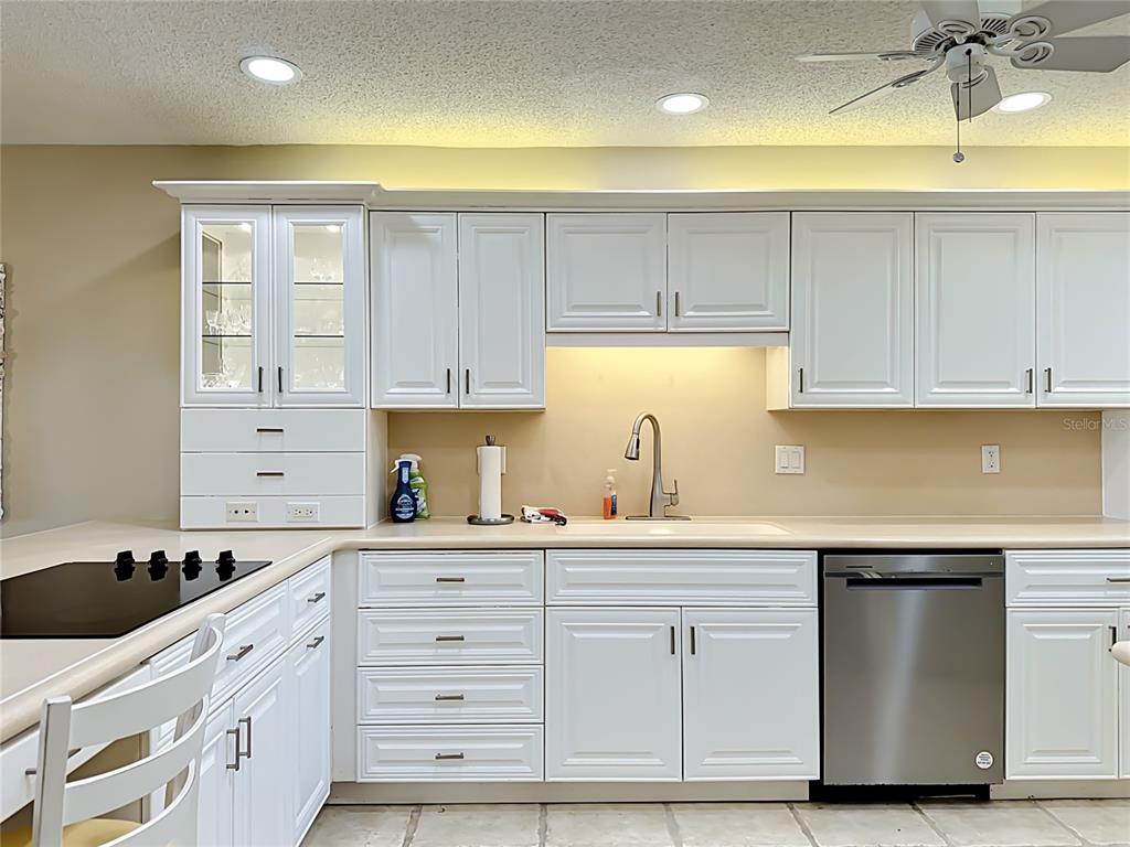 1515 PELICAN POINT DRIVE UNIT 