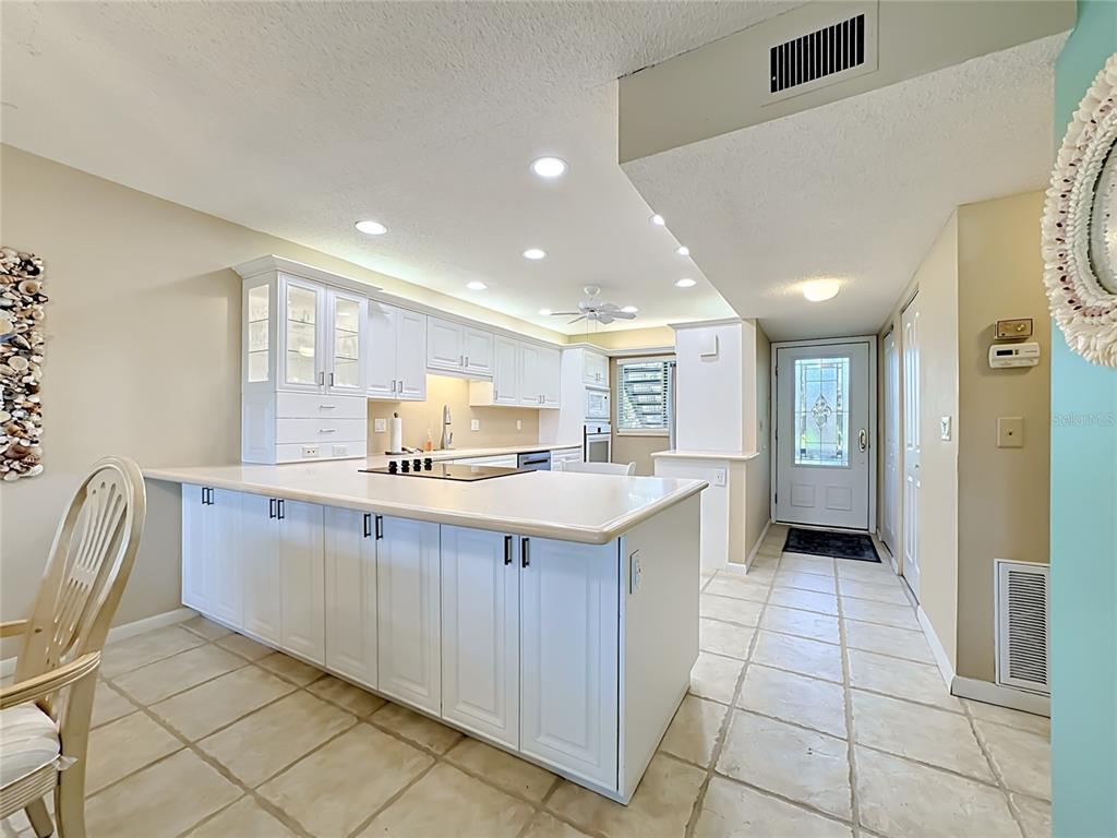 1515 PELICAN POINT DRIVE UNIT 