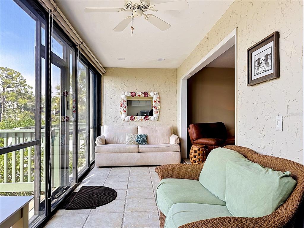 1515 PELICAN POINT DRIVE UNIT 