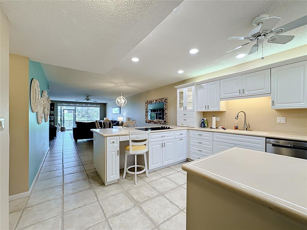 1515 PELICAN POINT DRIVE UNIT 