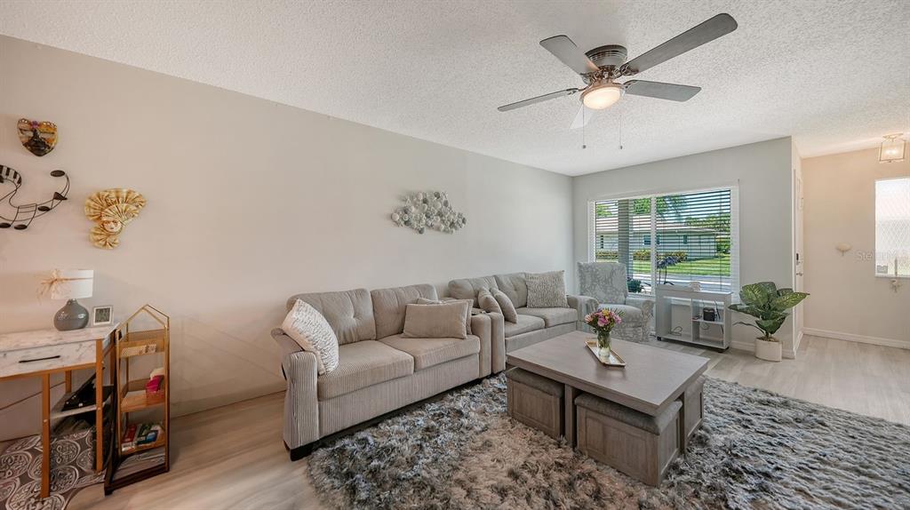 2902 CAPTIVA GARDENS DRIVE UNI