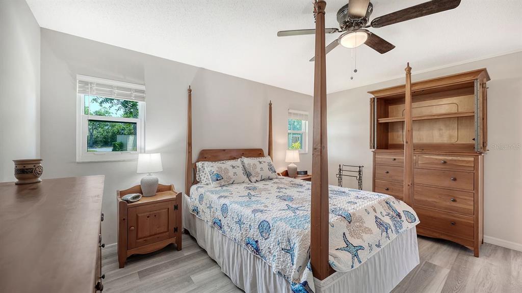 2902 CAPTIVA GARDENS DRIVE UNI