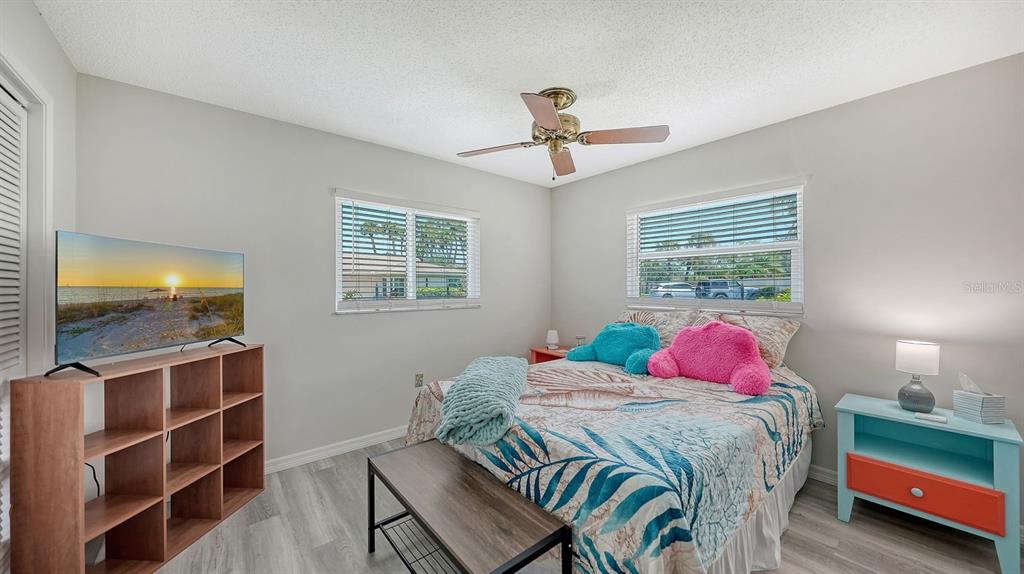 2902 CAPTIVA GARDENS DRIVE UNI