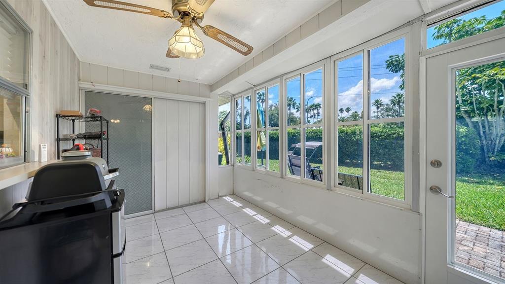 2902 CAPTIVA GARDENS DRIVE UNI