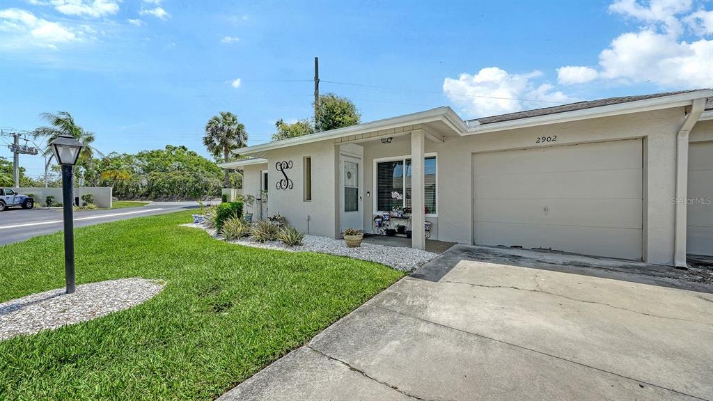2902 CAPTIVA GARDENS DRIVE UNI