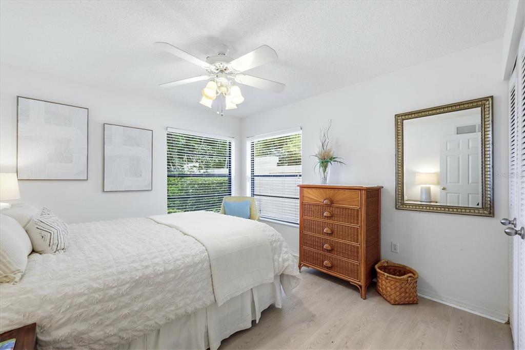 216 CARRIAGE HOUSE LANE UNIT 2