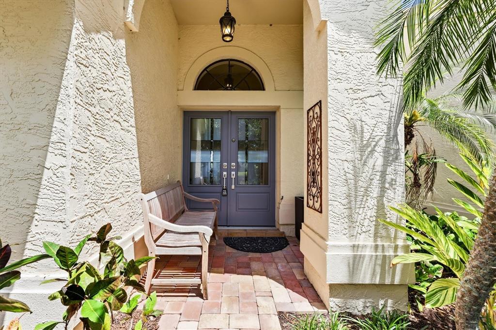 216 CARRIAGE HOUSE LANE UNIT 2