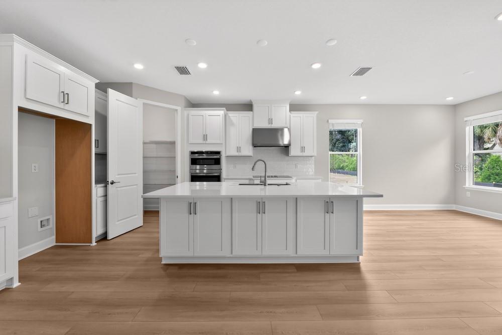 6913 PRAIRIE OAK WAY