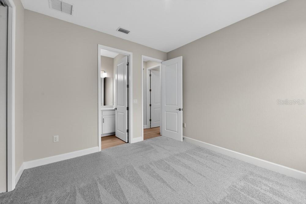 6913 PRAIRIE OAK WAY