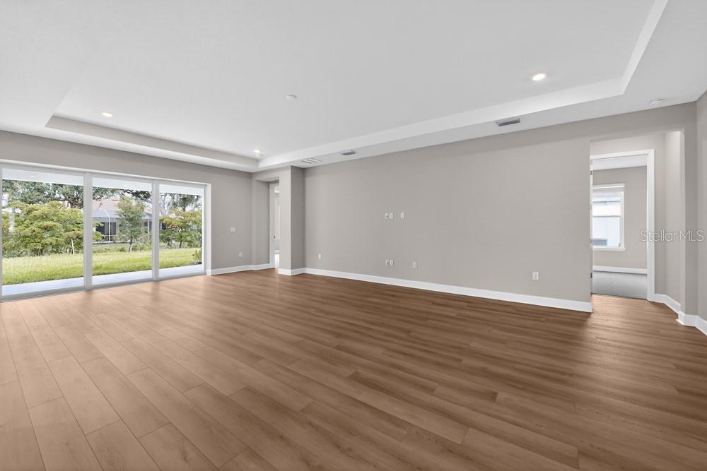 6913 PRAIRIE OAK WAY