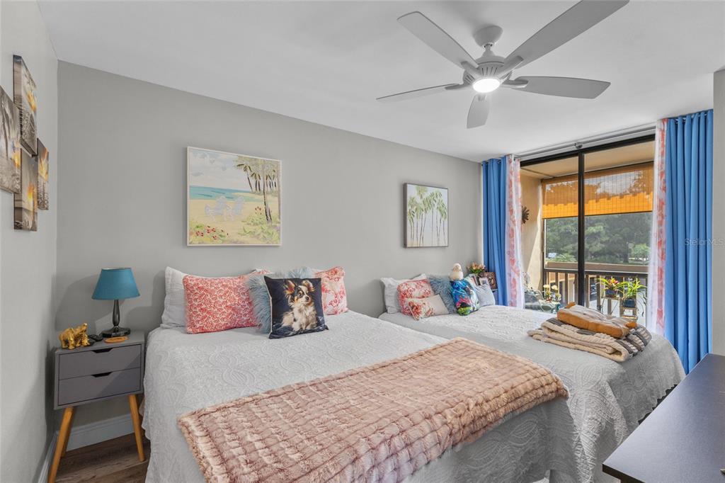 3037 WILLOW GREEN DRIVE UNIT 1