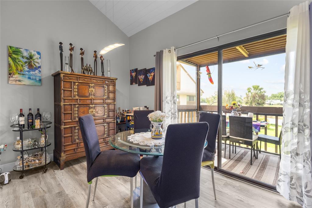 3037 WILLOW GREEN DRIVE UNIT 1