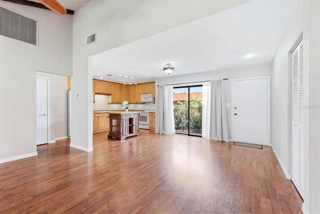 6628 DRAW LANE UNIT 122