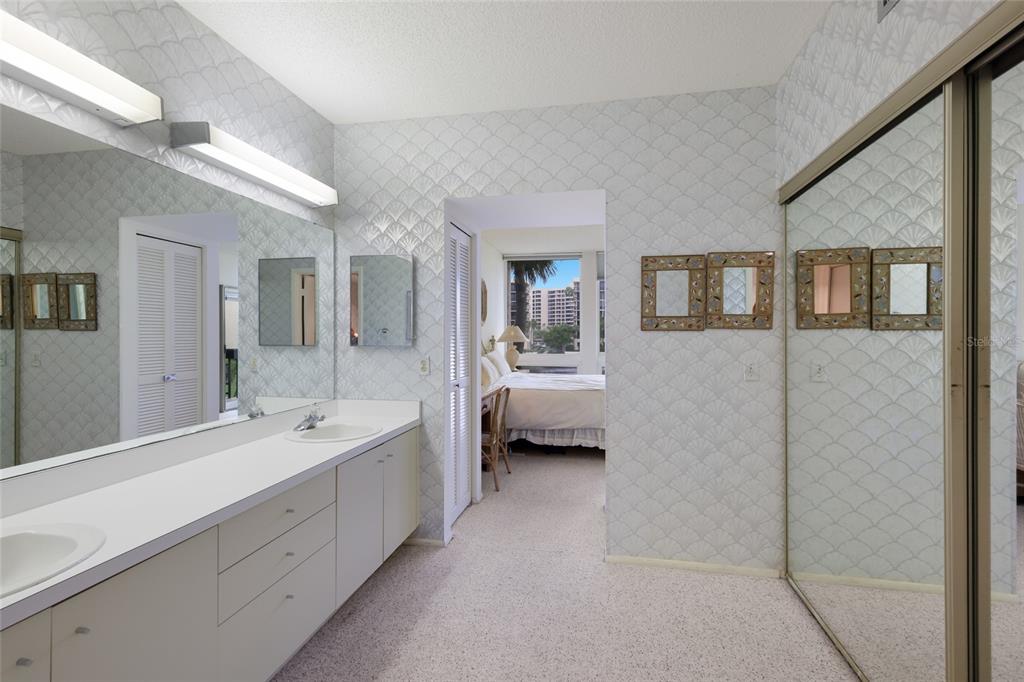 1095 GULF OF MEXICO DRIVE UNIT