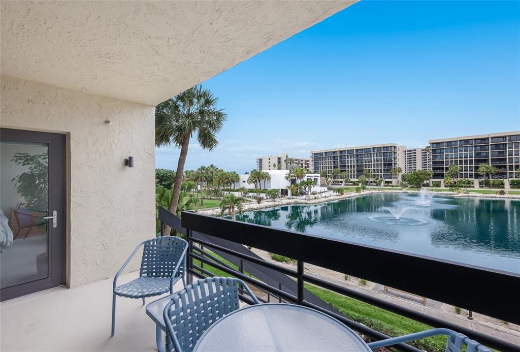 1095 GULF OF MEXICO DRIVE UNIT