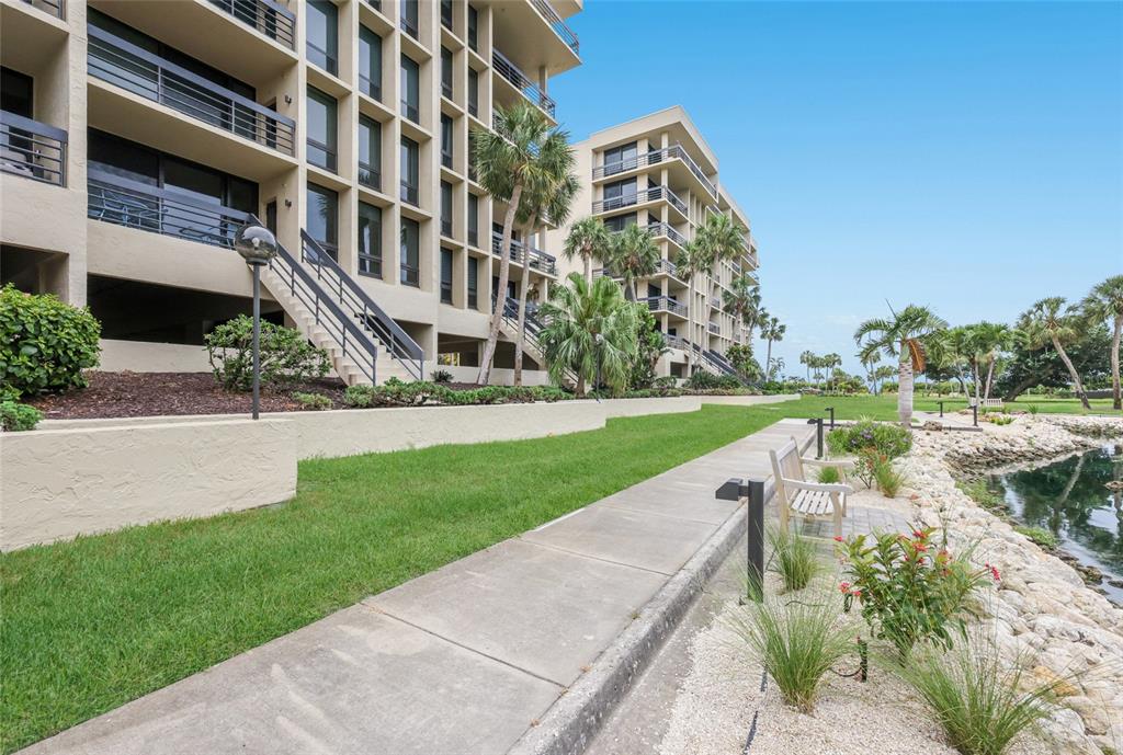 1095 GULF OF MEXICO DRIVE UNIT