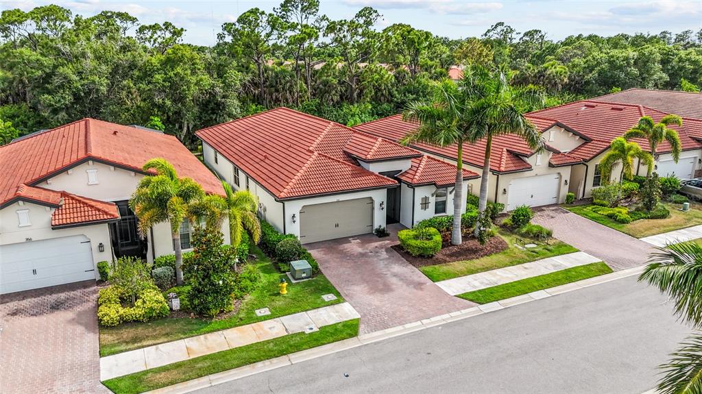 352 TOSCAVILLA BOULEVARD