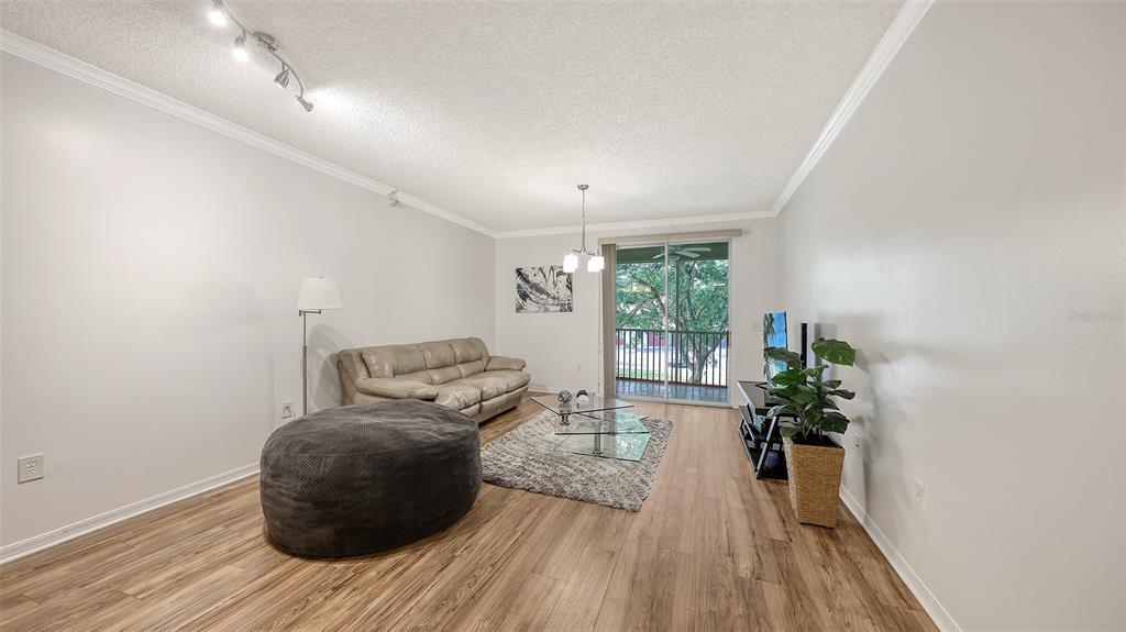 5001 BARALDI CIRCLE UNIT 22-20