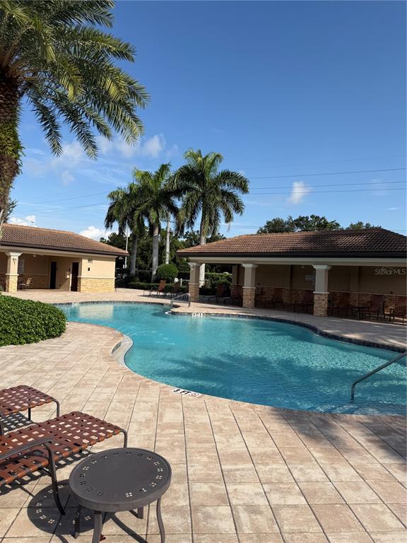 1015 BLUFFWOOD DRIVE