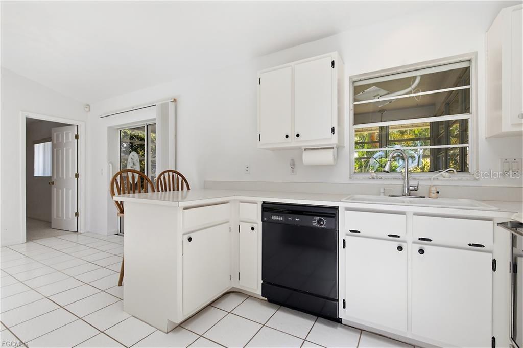 1513 SW 44TH STREET gallery image #15