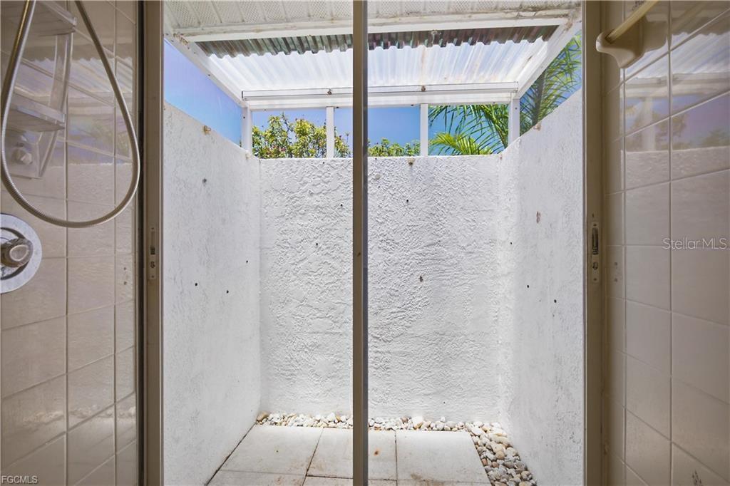 1513 SW 44TH STREET gallery image #22
