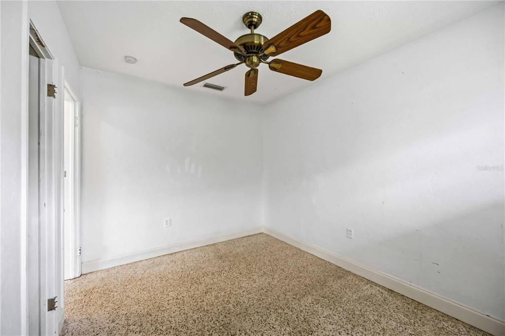 1909 BUCCANEER DRIVE