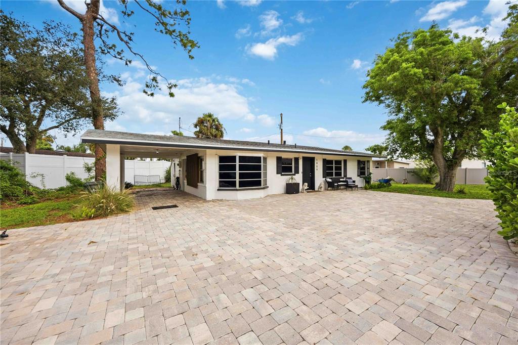 1909 BUCCANEER DRIVE