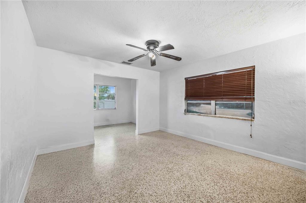 1909 BUCCANEER DRIVE