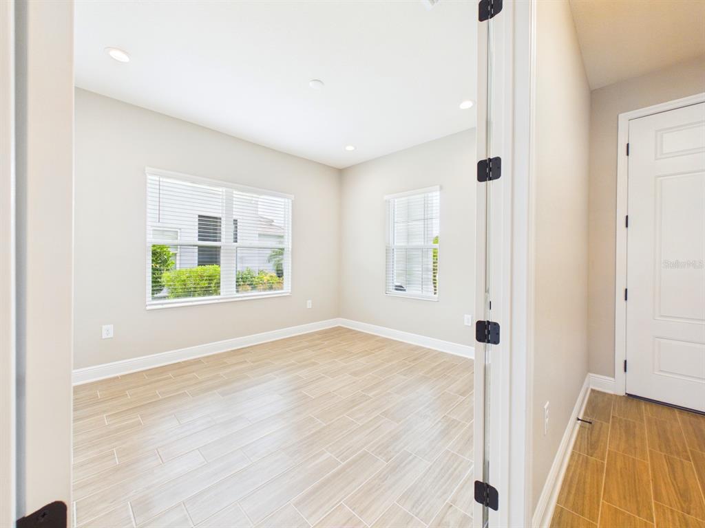 10012 LAKE WALES CIRCLE