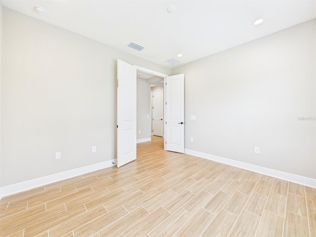 10012 LAKE WALES CIRCLE