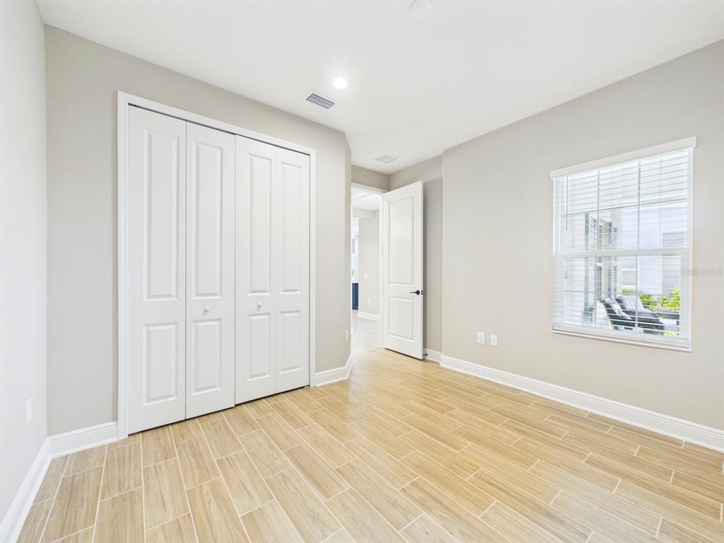 10012 LAKE WALES CIRCLE