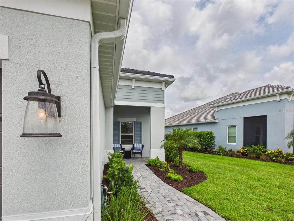 10012 LAKE WALES CIRCLE