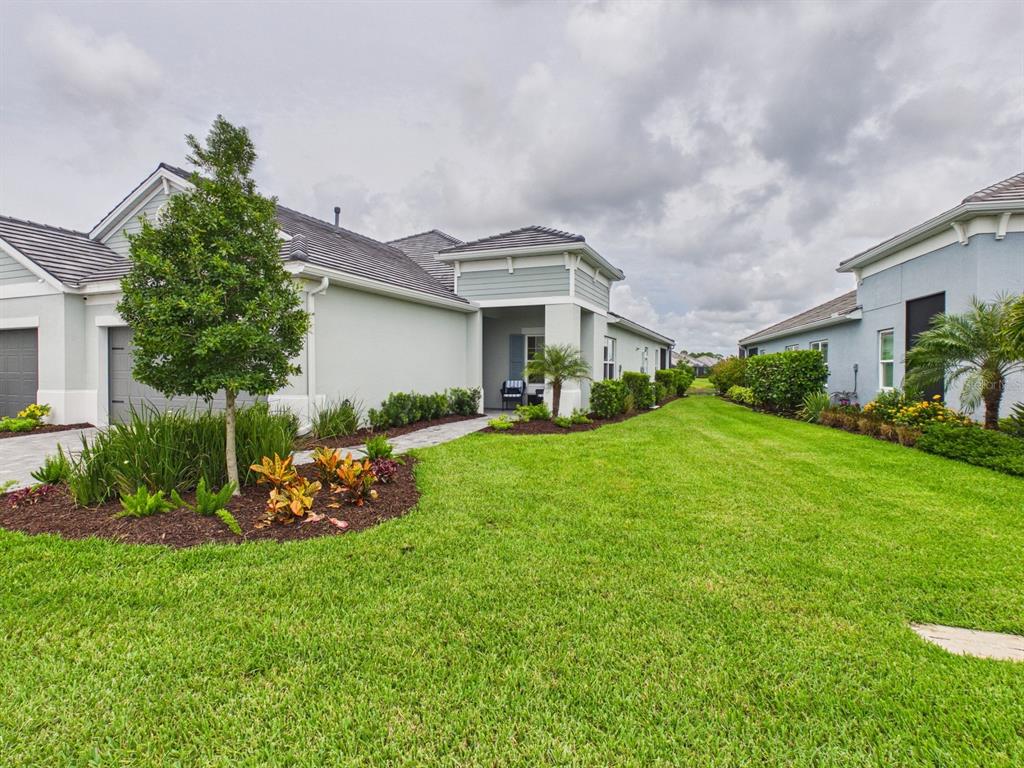 10012 LAKE WALES CIRCLE