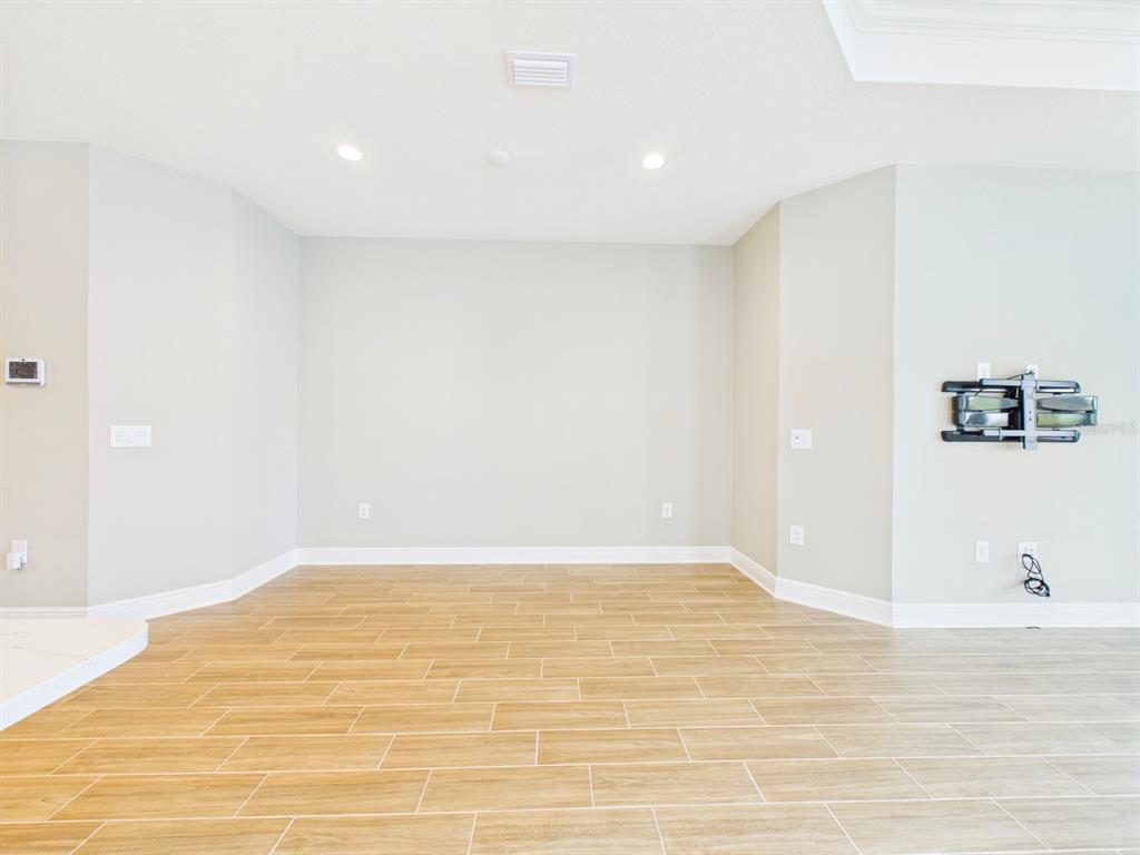 10012 LAKE WALES CIRCLE