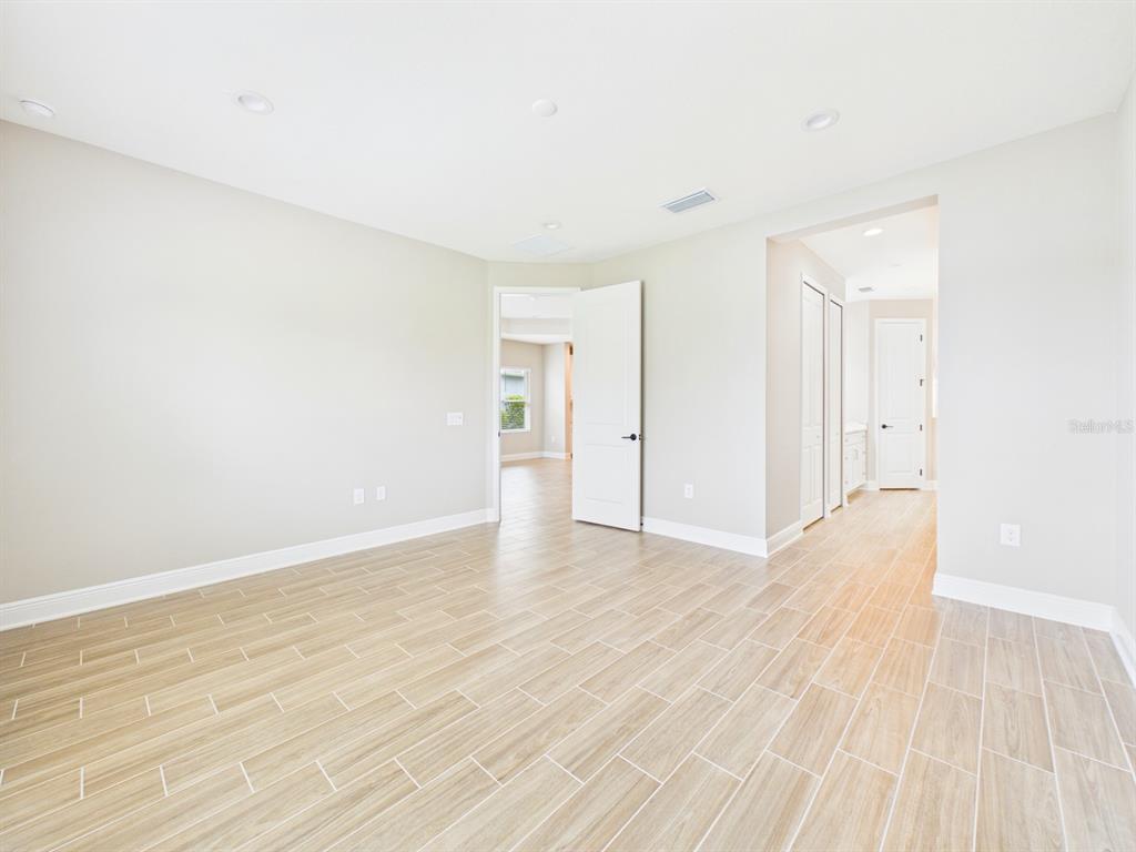 10012 LAKE WALES CIRCLE